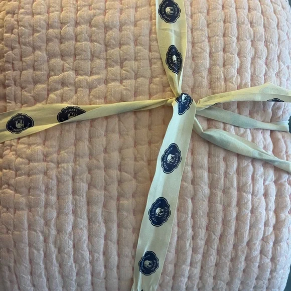 John Robshaw Light Pink Quilted Bedding - Picture 4 of 5